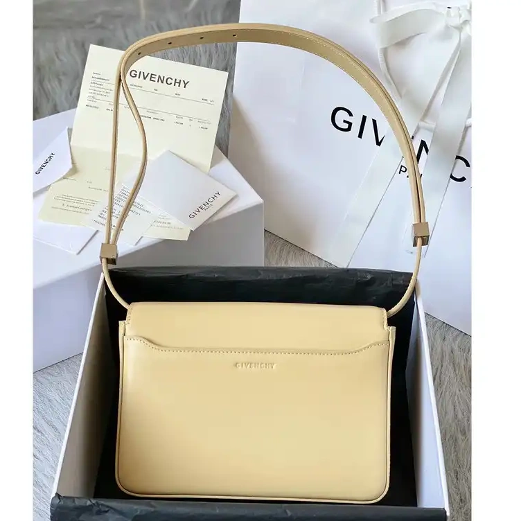 Fashionrepsfam ru 2203RF0042 Givenchy Bag 0524